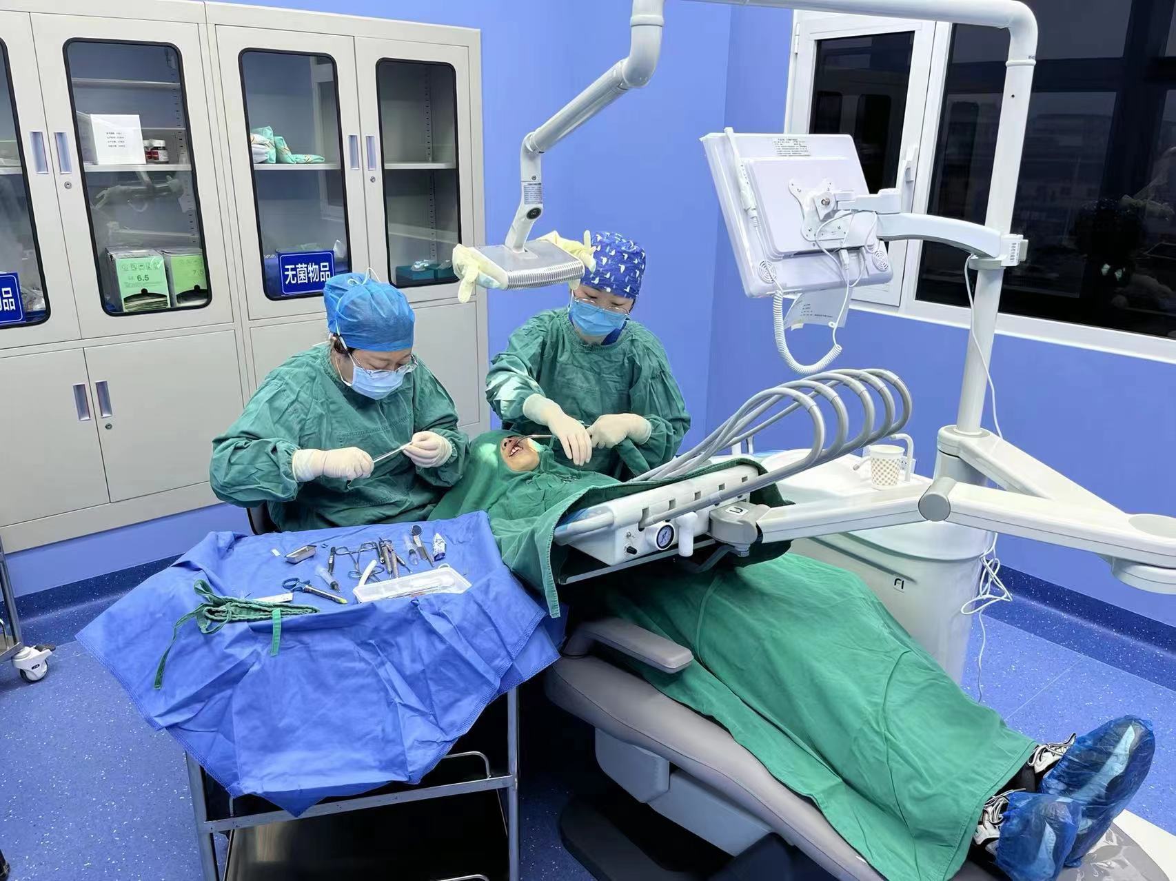 特色技術(shù)-1.口腔種植.jpg 特色技術(shù)-1.口腔種植.jpg