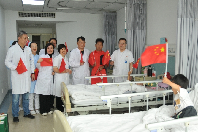 打碼合影_667.443.jpg 打碼合影_667.443.jpg