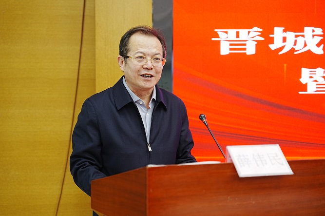 薛院長(zhǎng).JPG 薛院長(zhǎng).JPG