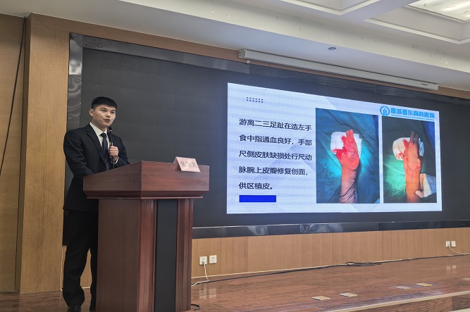 張慧龍.jpg 張慧龍.jpg